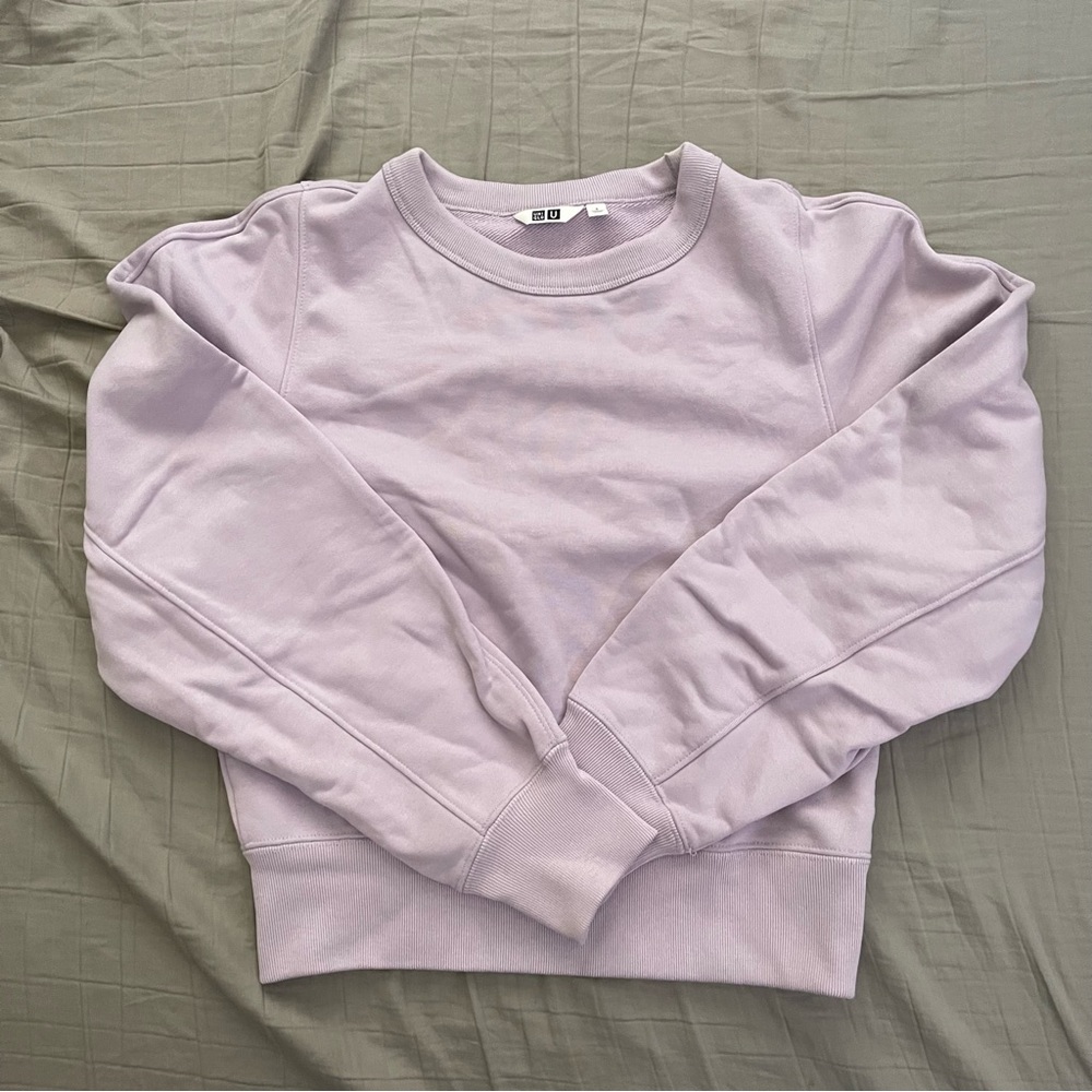 Women’s Uniqlo Cropped Crewneck Sweatshirt - Size Small